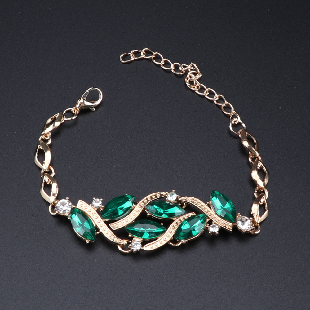 シンシア高級グリーンカラークリスタルネックレスイヤリングジュ - Women Accessories India のレビューと価格